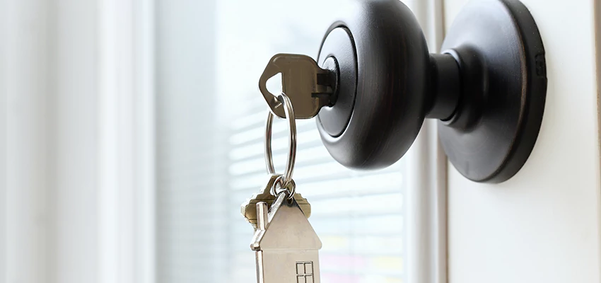 Bifold Door Knob Replacement in Rodeo, California