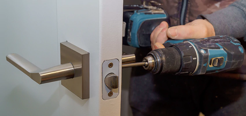 Broken Door Handle Lock Repair in Rodeo, California